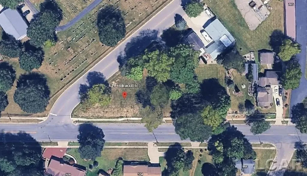 614 Oakwood Avenue Adrian City MI 49221