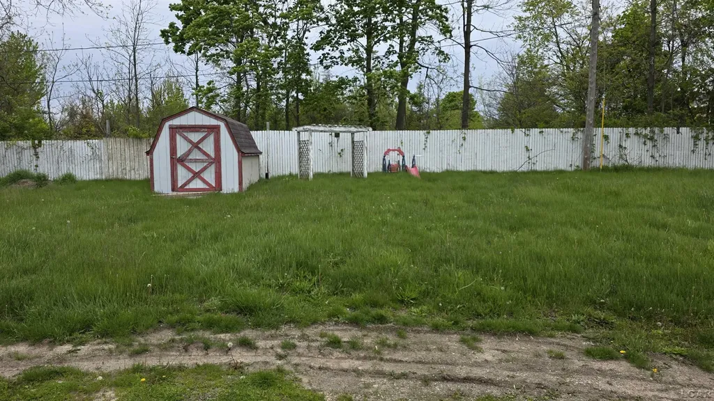 9358 E Market Road Pittsford Township MI 49271