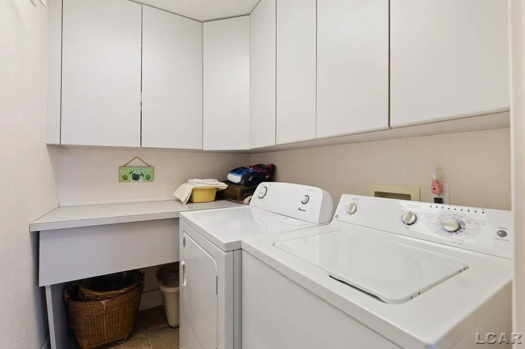 25 S Shore Drive Woodstock Township MI 49220