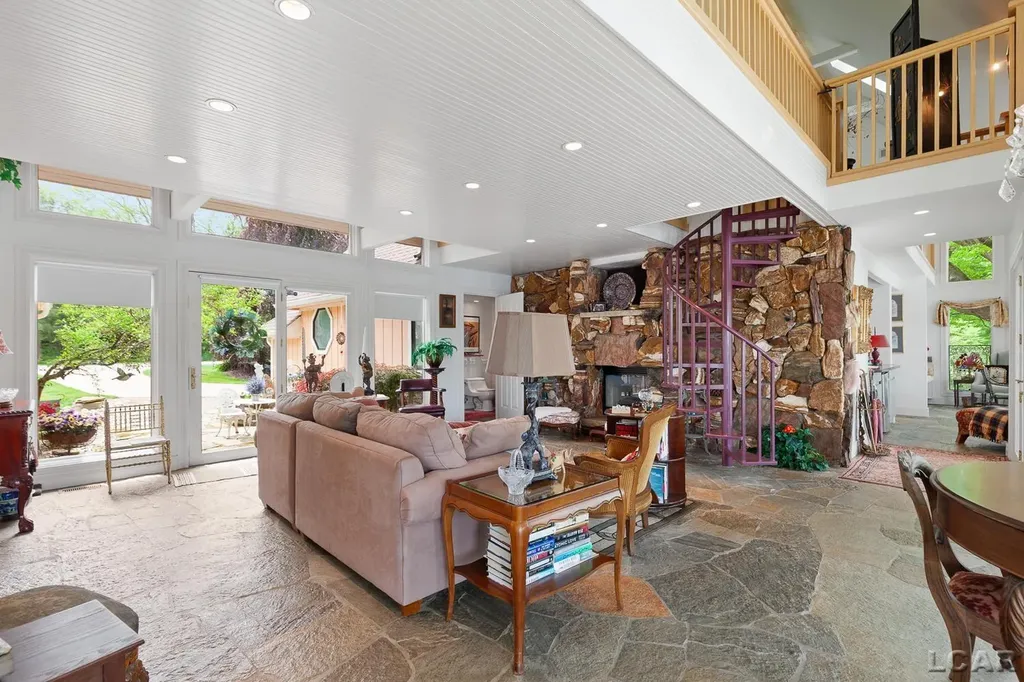 25 S Shore Drive Woodstock Township MI 49220