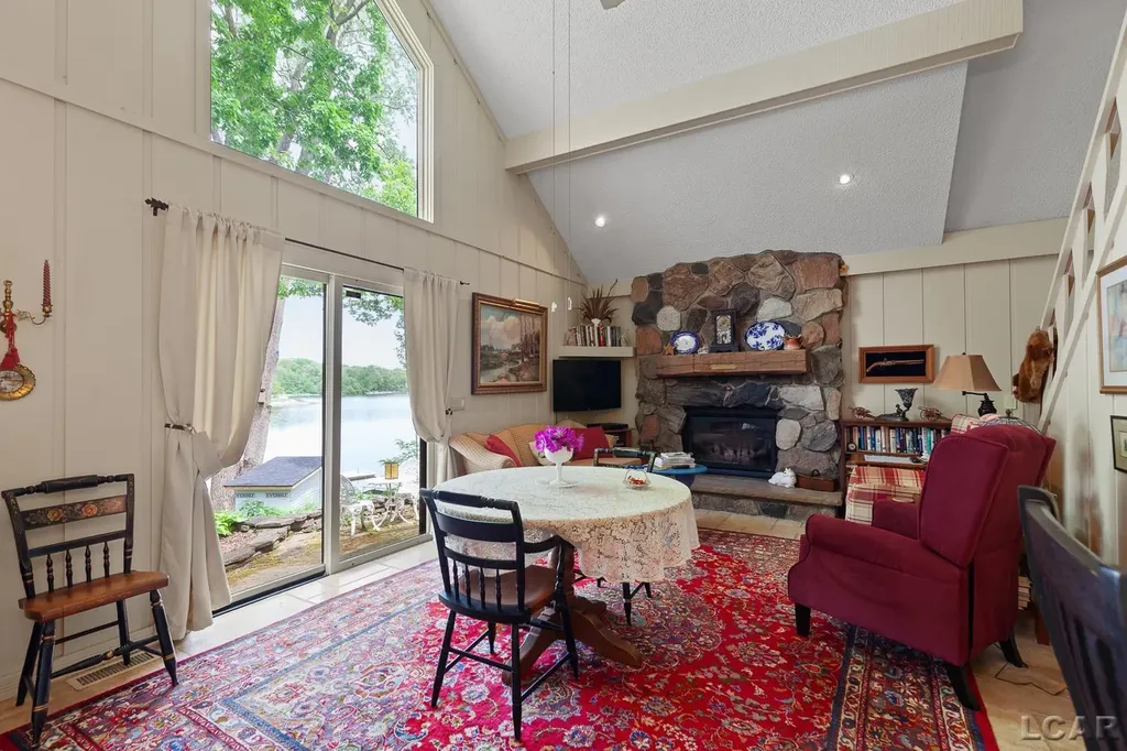 25 S Shore Drive Woodstock Township MI 49220