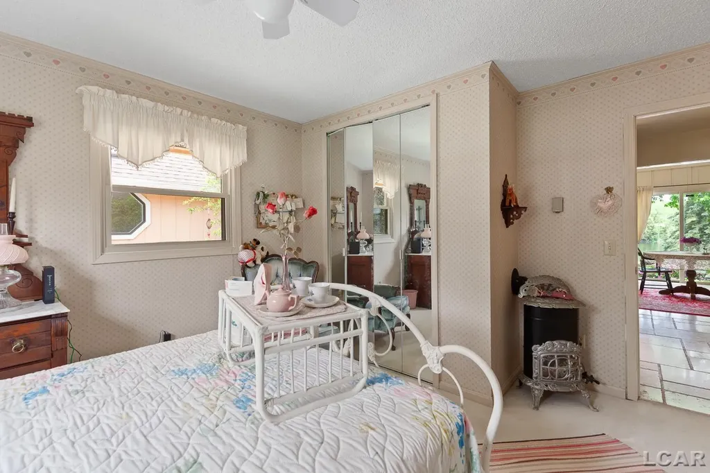 25 S Shore Drive Woodstock Township MI 49220