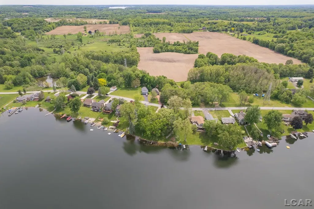 25 S Shore Drive Woodstock Township MI 49220
