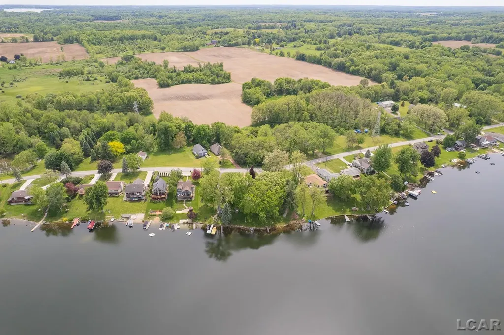 25 S Shore Drive Woodstock Township MI 49220