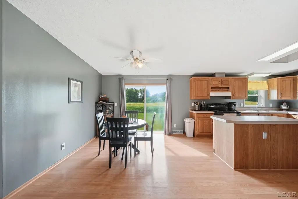 786 Brookview Drive Hudson City MI 49221