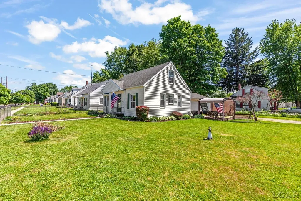 583 Riverside Avenue Adrian City MI 49221