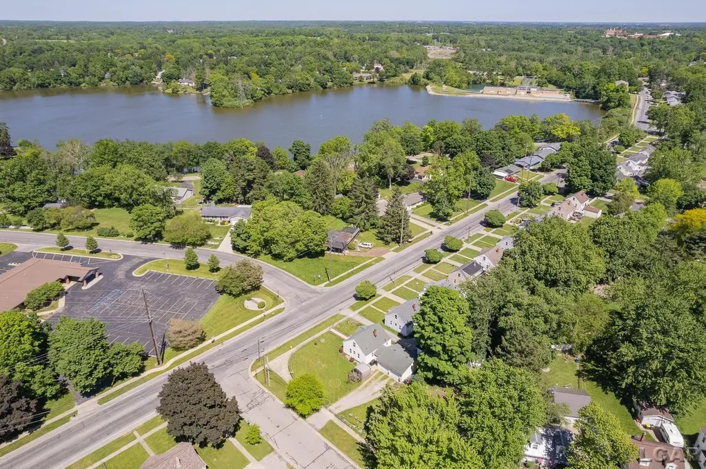 583 Riverside Avenue Adrian City MI 49221
