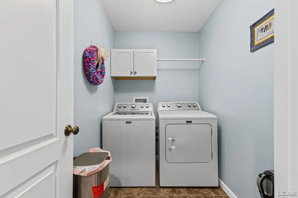 224 Kingsberry Court Blissfield Village MI 49228