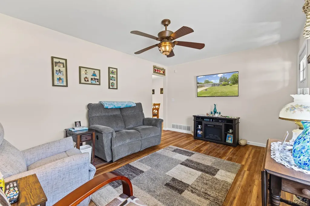 224 Kingsberry Court Blissfield Village MI 49228