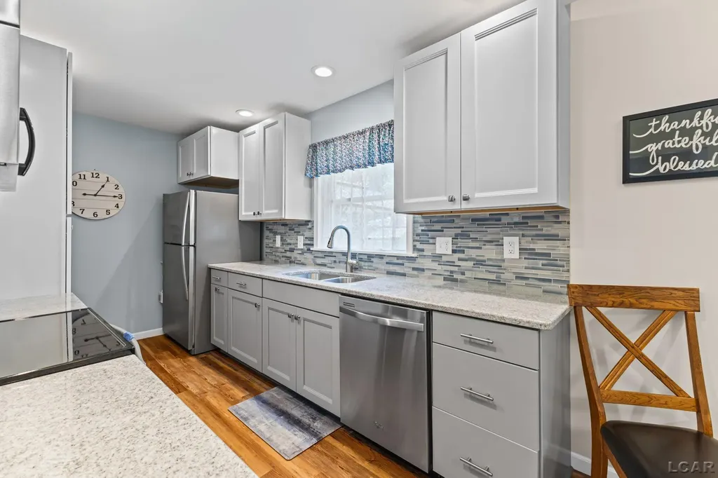 224 Kingsberry Court Blissfield Village MI 49228