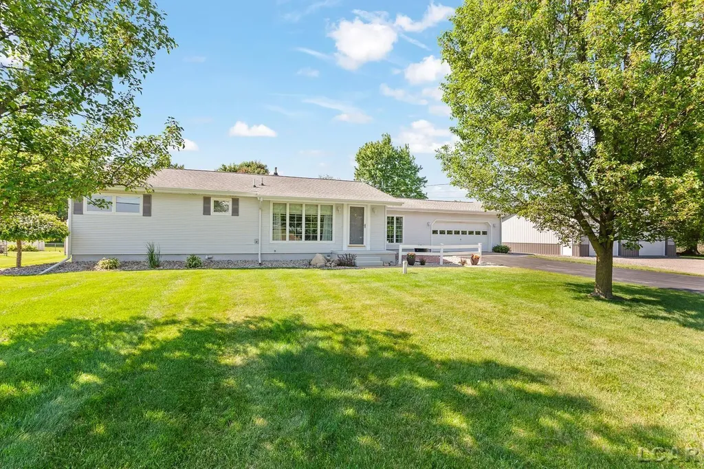 1462 Sand Creek Highway Madison Charter Township MI 49221