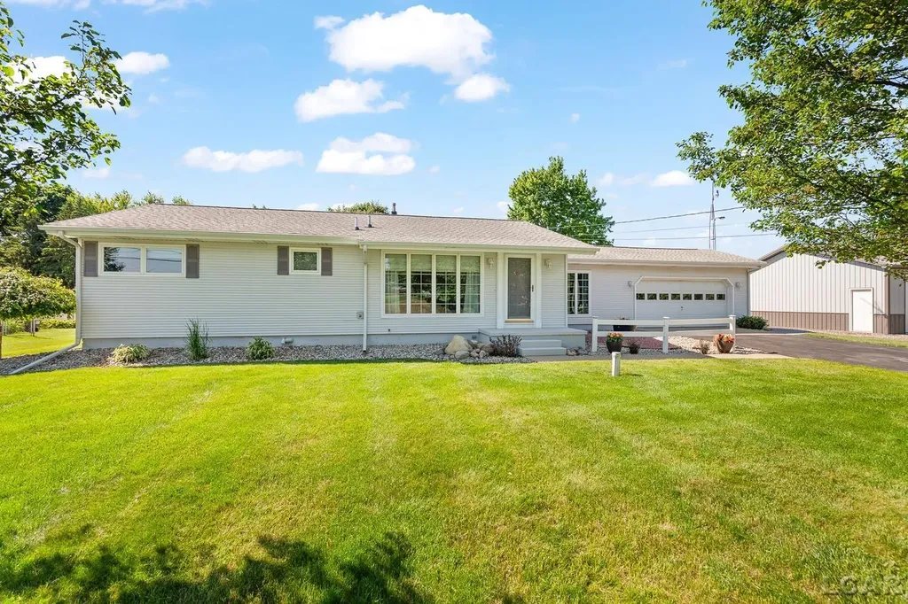 1462 Sand Creek Highway Madison Charter Township MI 49221
