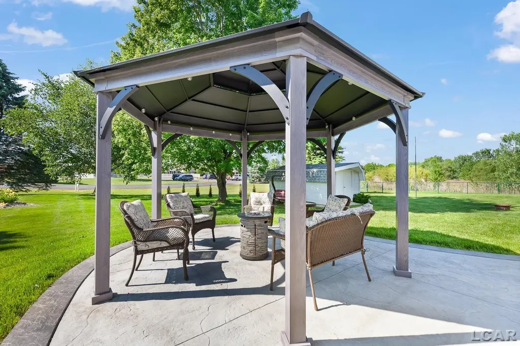 1462 Sand Creek Highway Madison Charter Township MI 49221