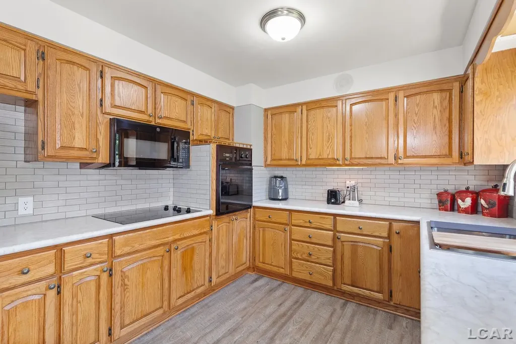 1462 Sand Creek Highway Madison Charter Township MI 49221