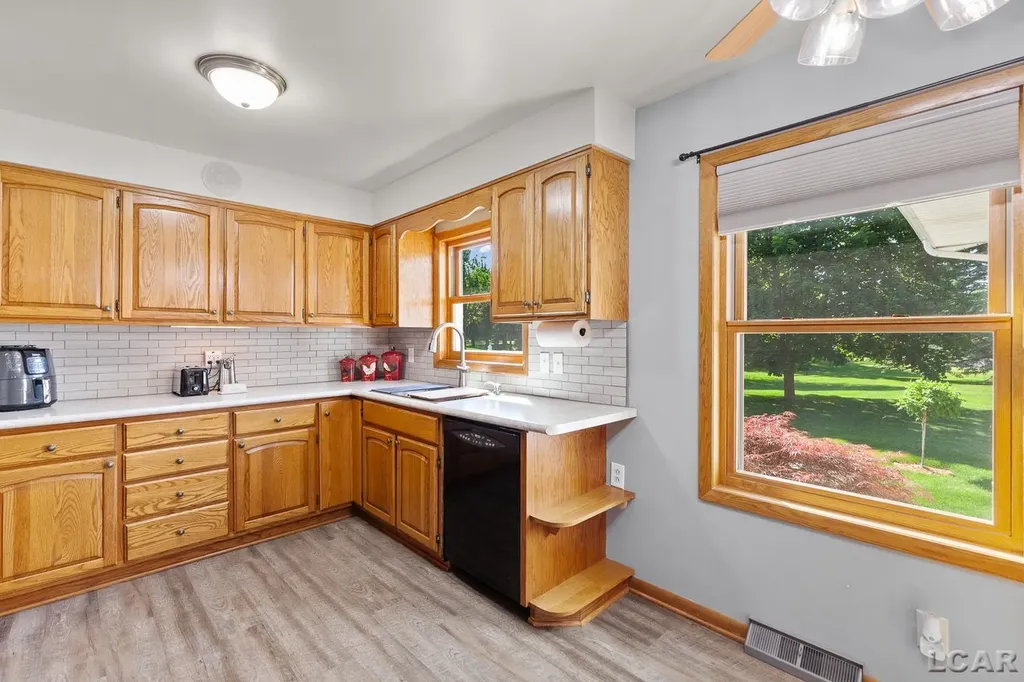 1462 Sand Creek Highway Madison Charter Township MI 49221