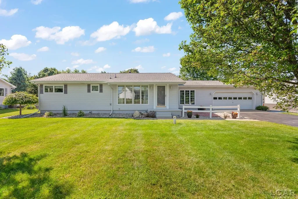 1462 Sand Creek Highway Madison Charter Township MI 49221