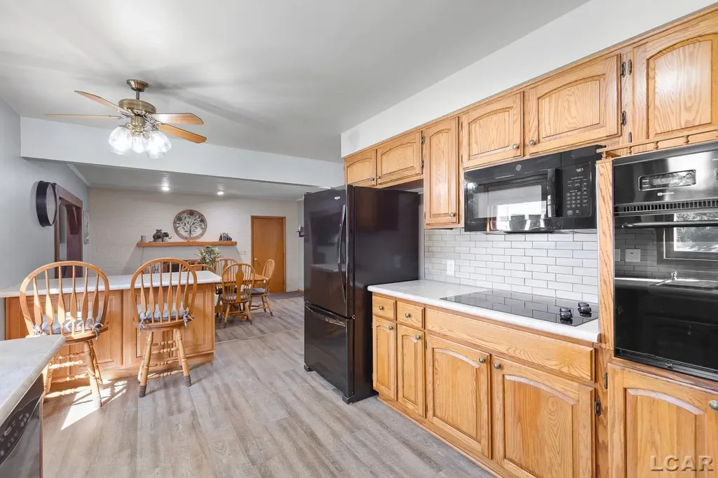 1462 Sand Creek Highway Madison Charter Township MI 49221