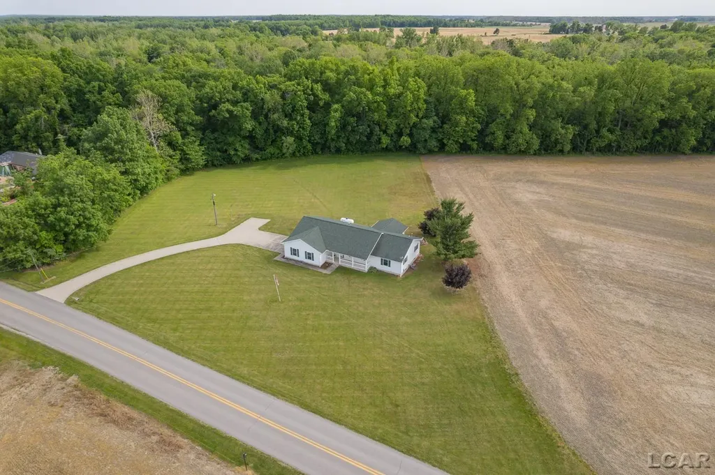13525 Lawrence Road Hudson Township MI 49247