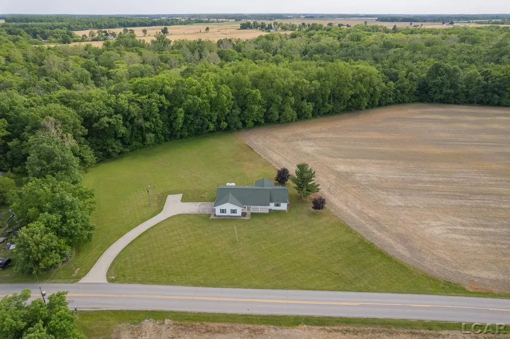13525 Lawrence Road Hudson Township MI 49247