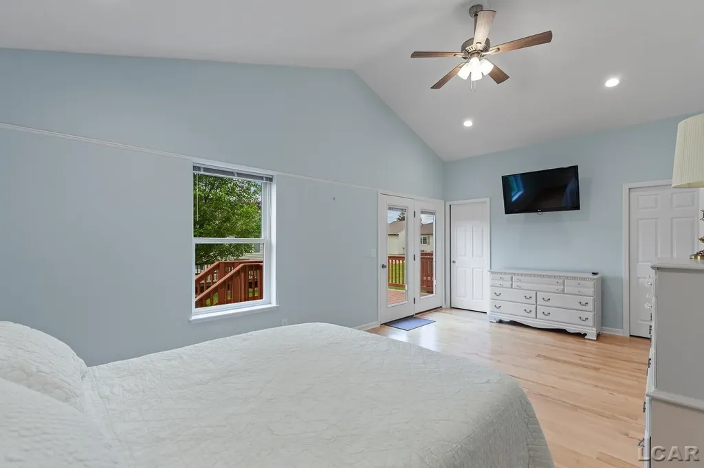 587 Ridge Lane Tecumseh City MI 49286