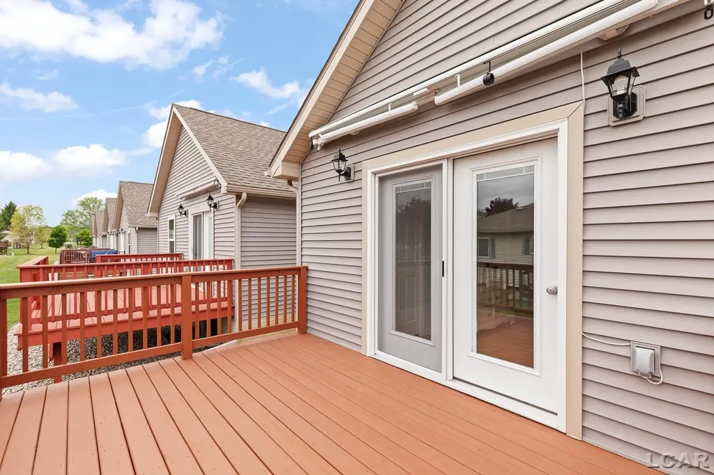 587 Ridge Lane Tecumseh City MI 49286