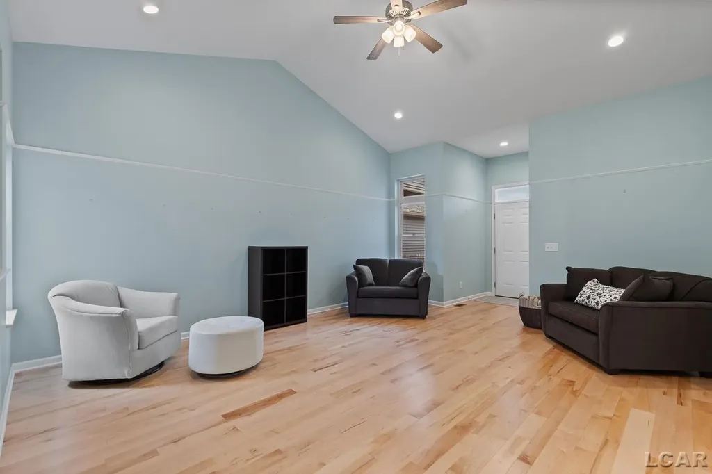 587 Ridge Lane Tecumseh City MI 49286
