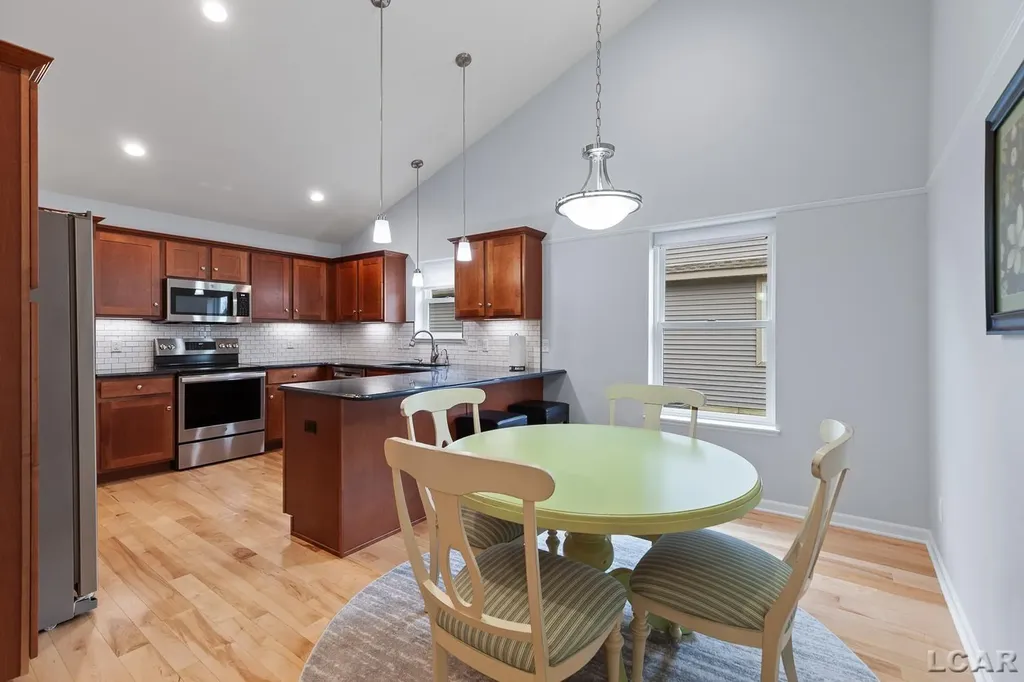 587 Ridge Lane Tecumseh City MI 49286