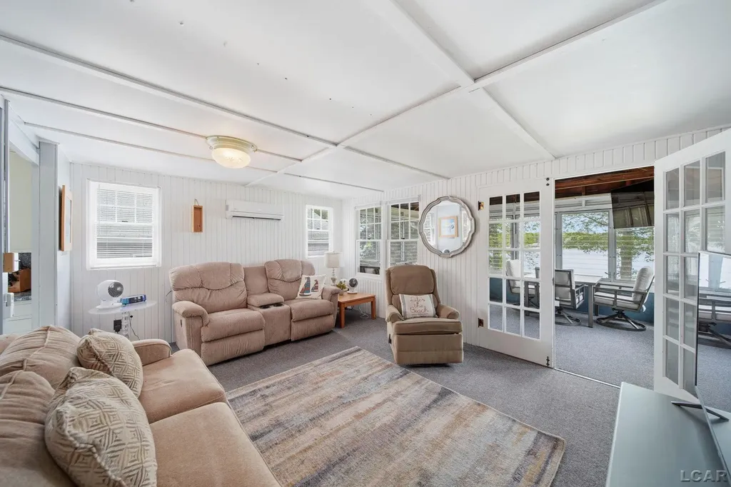 4834 Round Lake Highway Woodstock Township MI 49253
