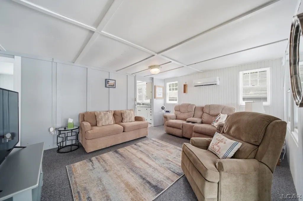 4834 Round Lake Highway Woodstock Township MI 49253