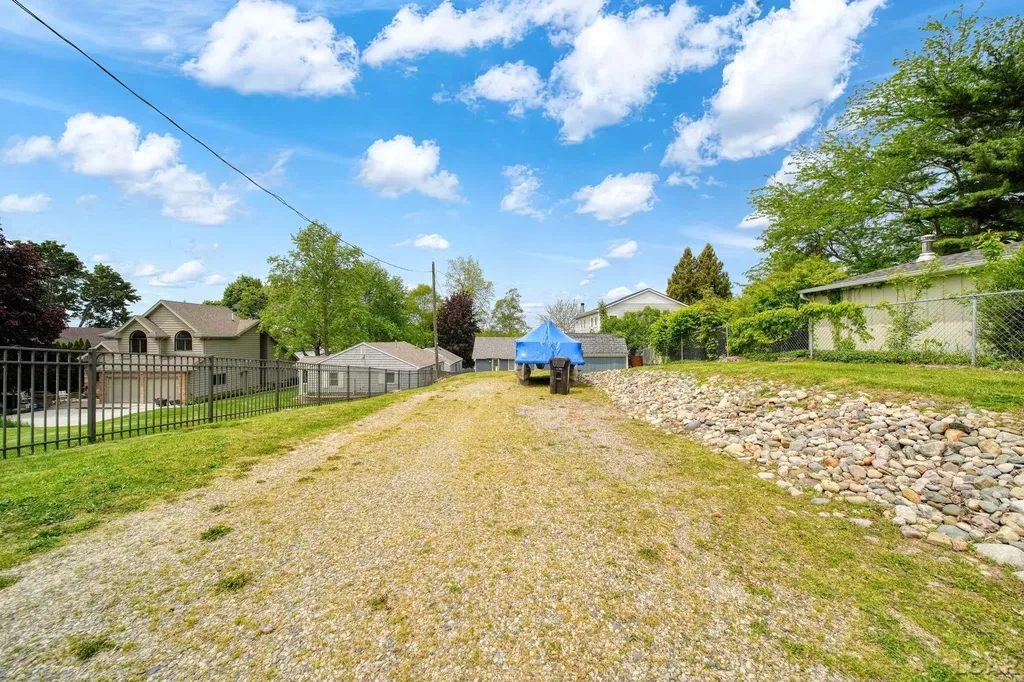 4834 Round Lake Highway Woodstock Township MI 49253