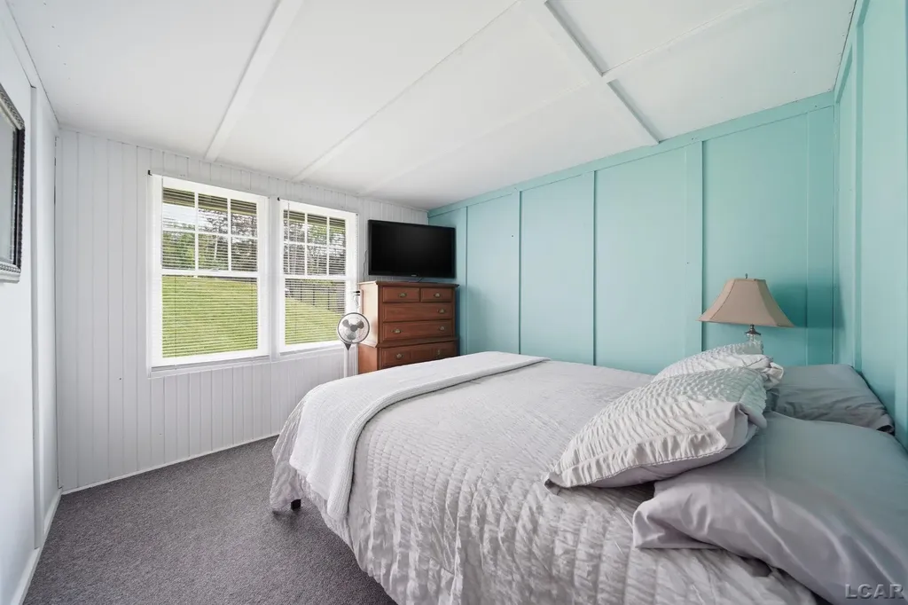 4834 Round Lake Highway Woodstock Township MI 49253