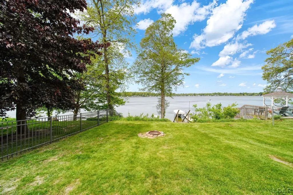 4834 Round Lake Highway Woodstock Township MI 49253