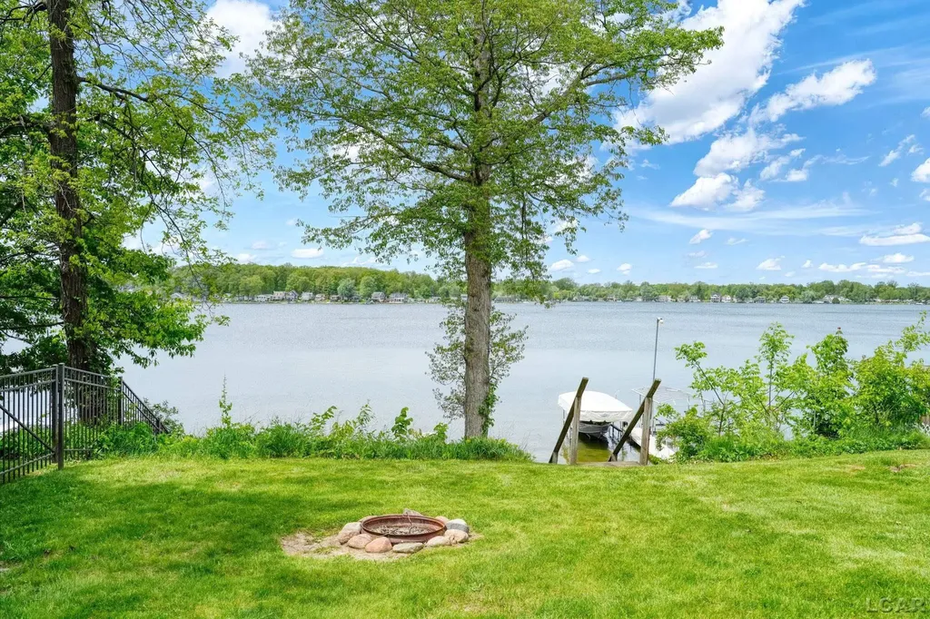 4834 Round Lake Highway Woodstock Township MI 49253