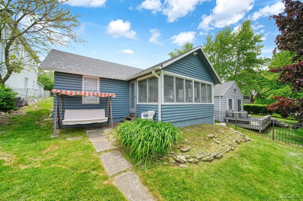 4834 Round Lake Highway Woodstock Township MI 49253