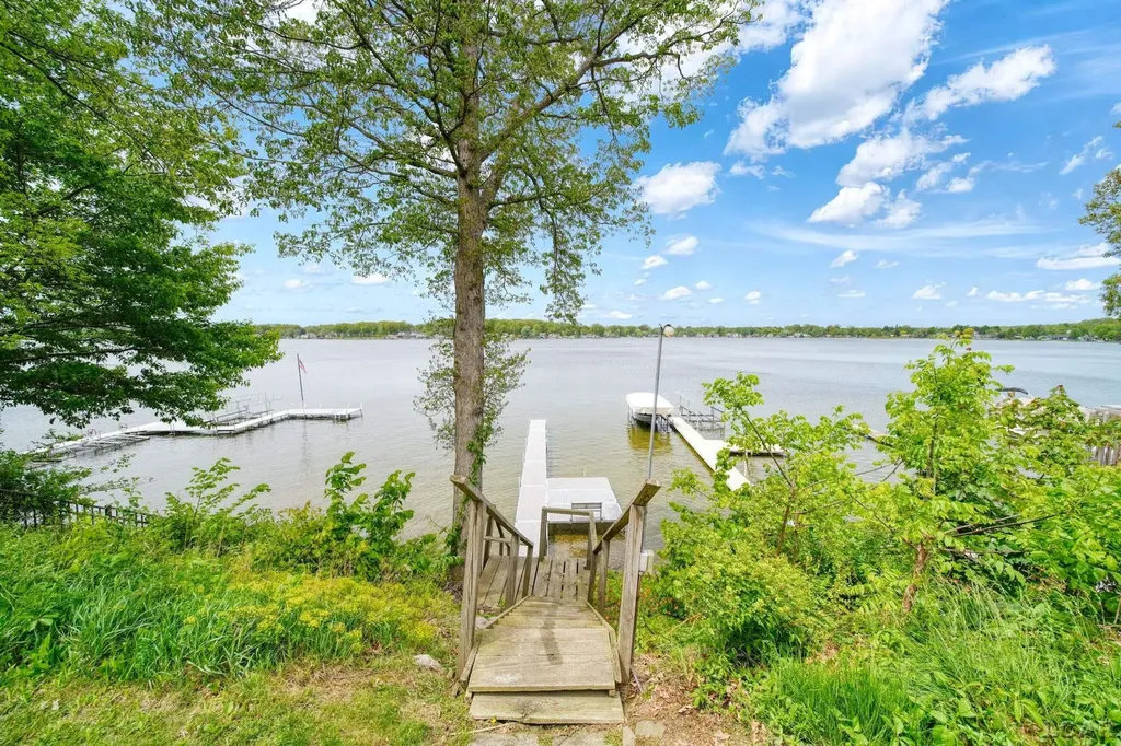 4834 Round Lake Highway Woodstock Township MI 49253