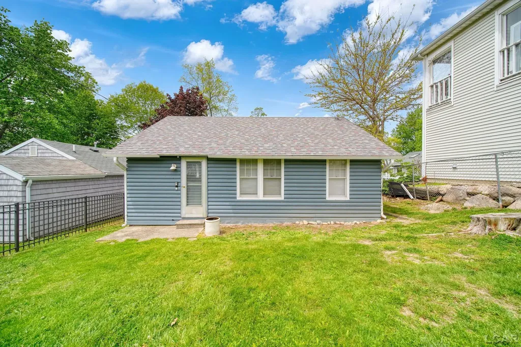 4834 Round Lake Highway Woodstock Township MI 49253
