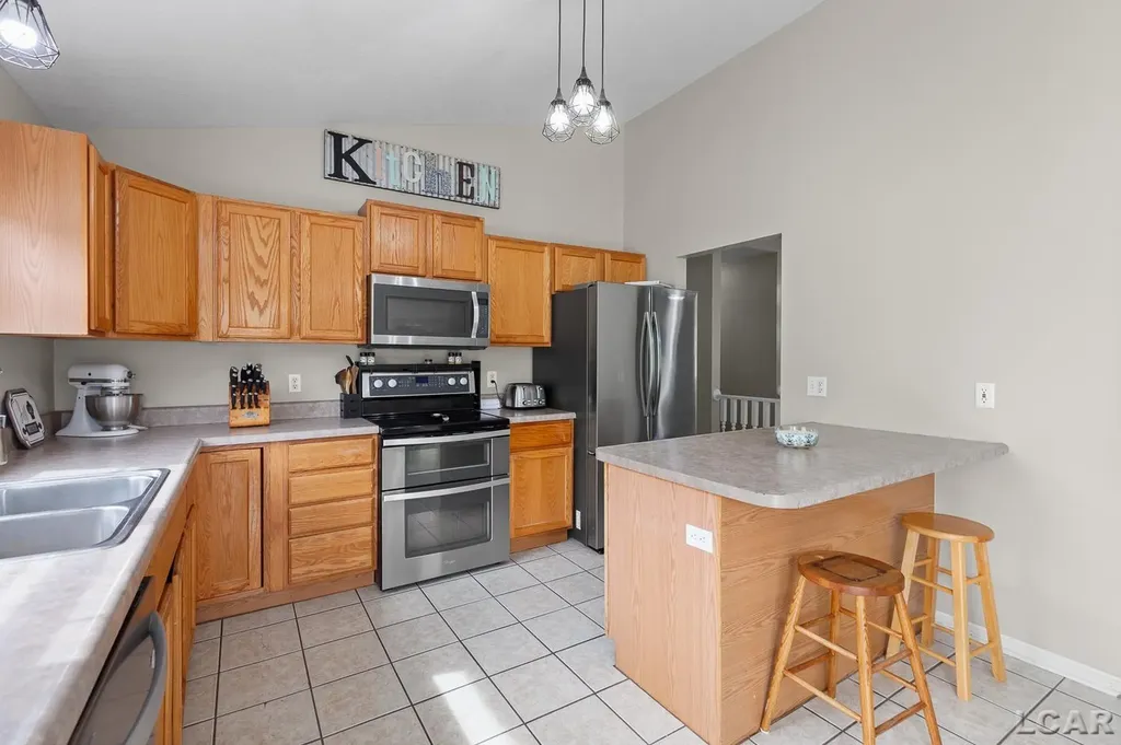 6483 Pocklington Road Raisin Township MI 49229