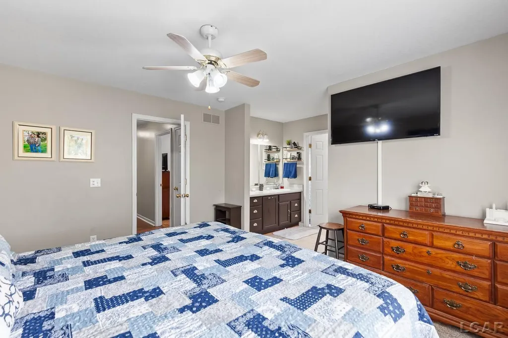 6483 Pocklington Road Raisin Township MI 49229
