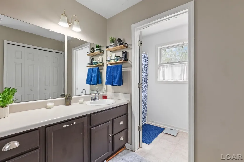 6483 Pocklington Road Raisin Township MI 49229