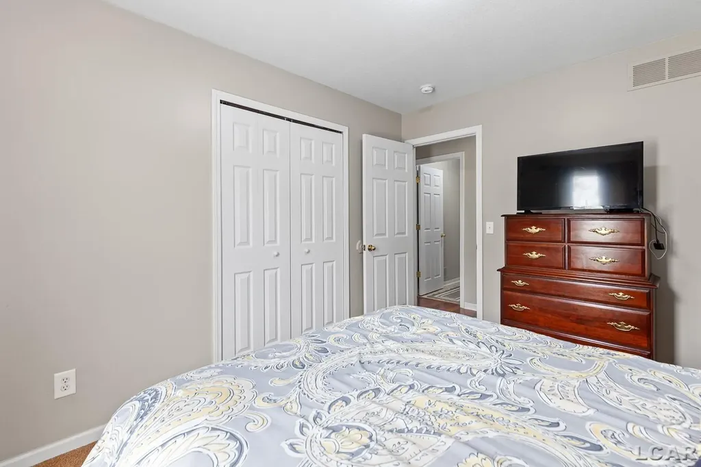 6483 Pocklington Road Raisin Township MI 49229