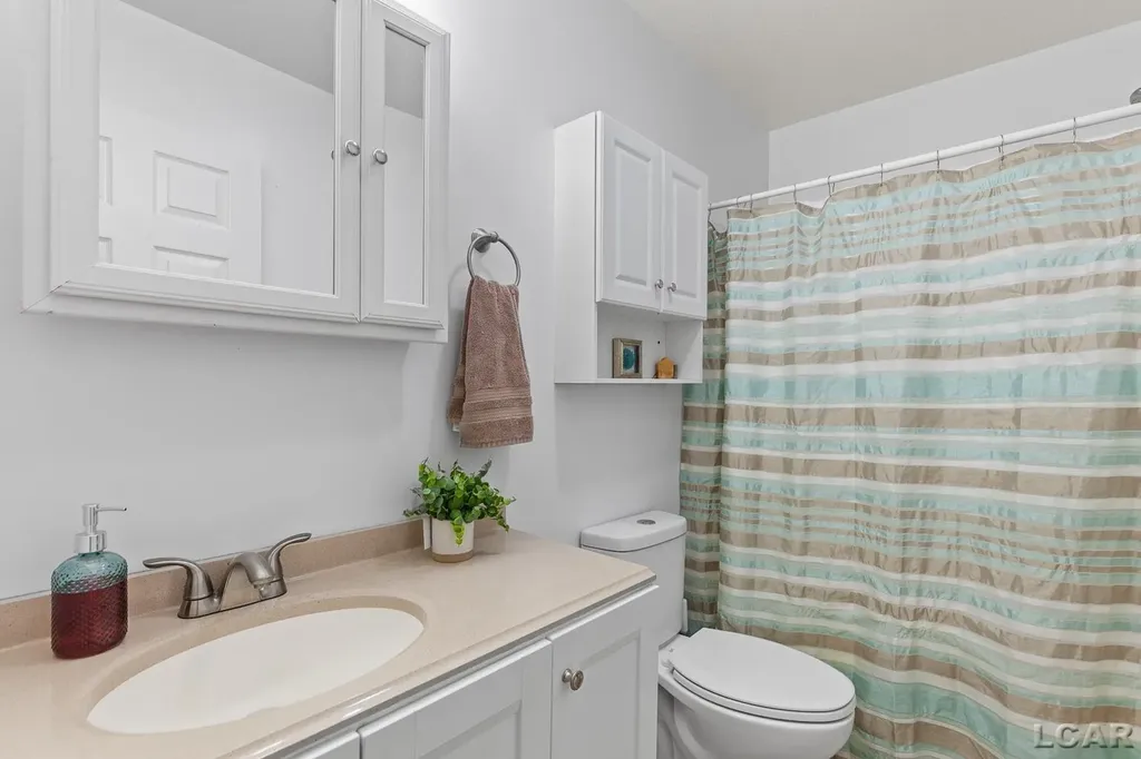 6483 Pocklington Road Raisin Township MI 49229