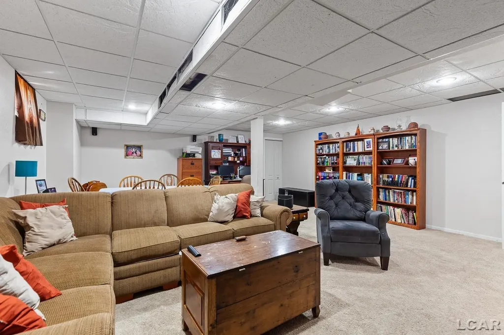 6483 Pocklington Road Raisin Township MI 49229