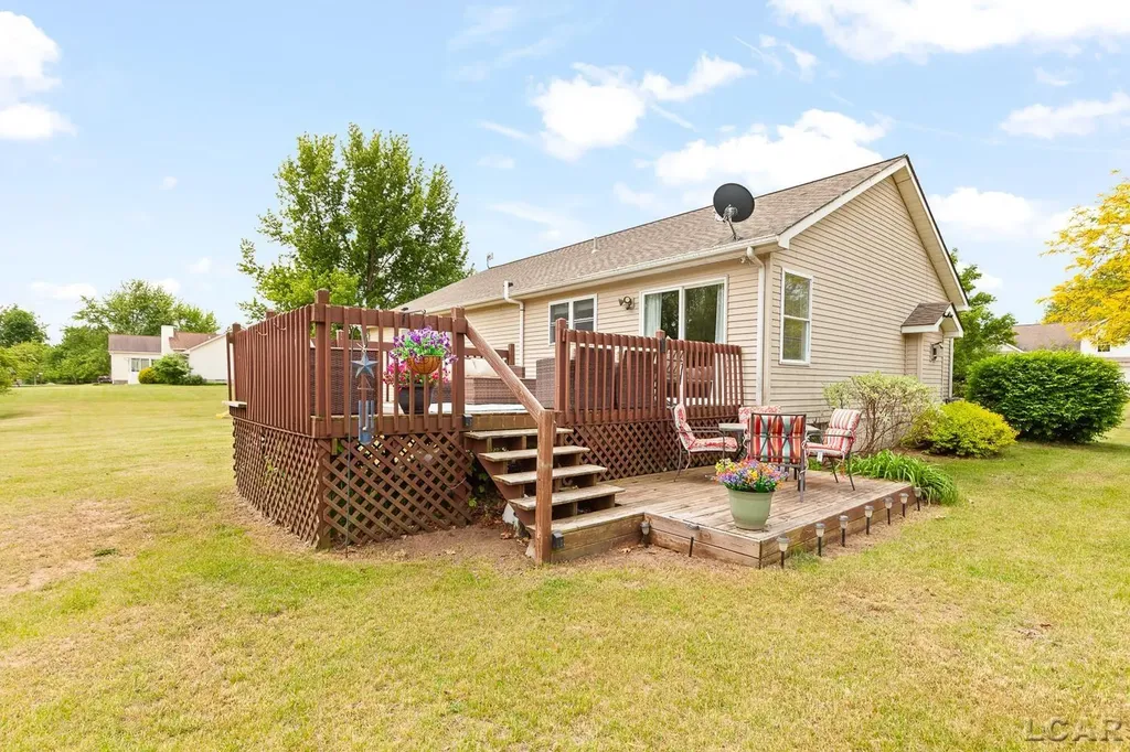 6483 Pocklington Road Raisin Township MI 49229