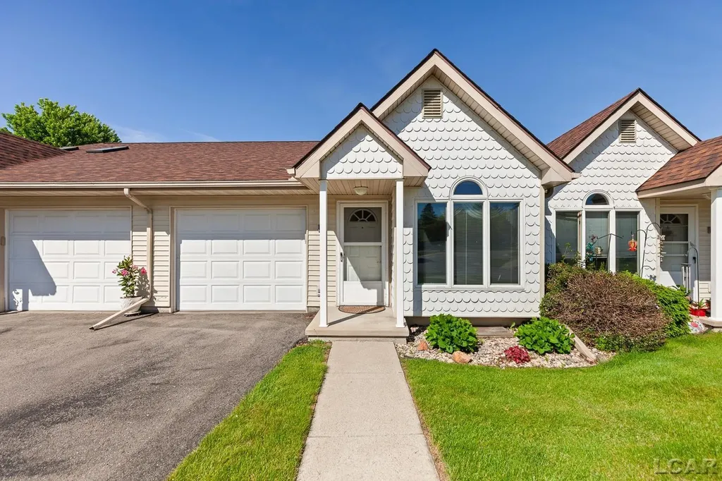 729 Clark #30 Street Tecumseh City MI 49286