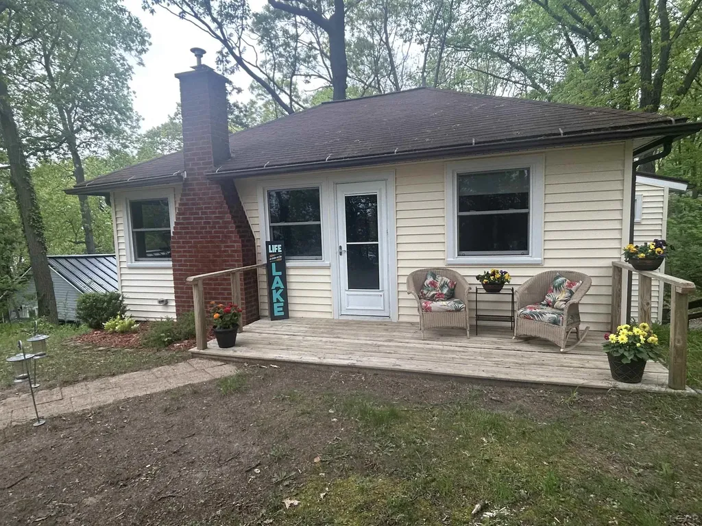 1721 Valley Ct. Court Norvell Township MI 49230