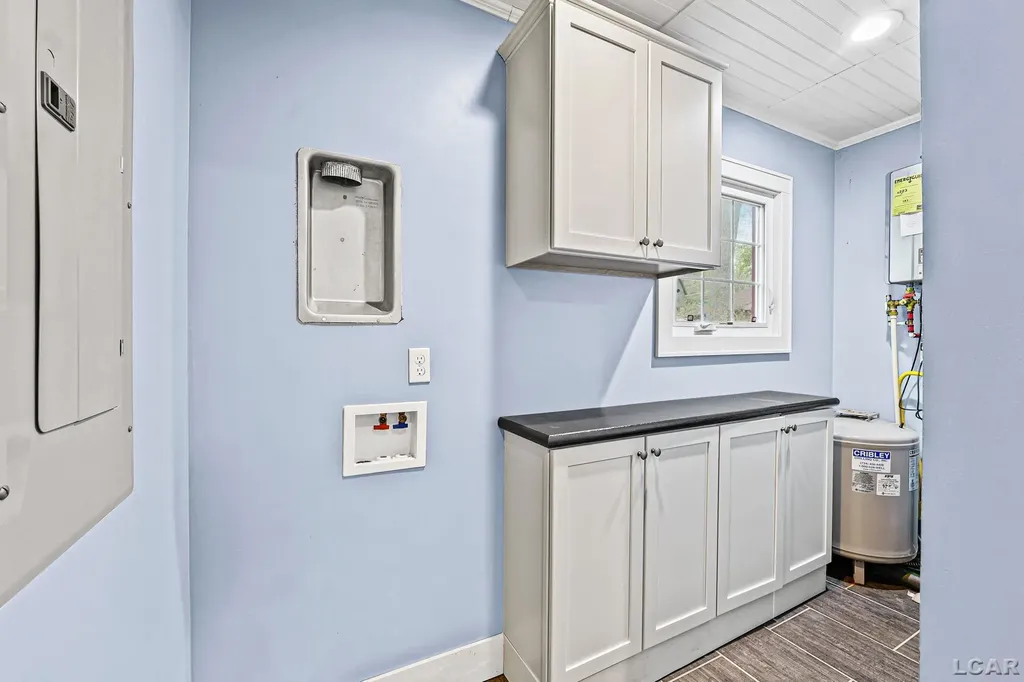 2128 Glenwood Court Norvell Township MI 49230