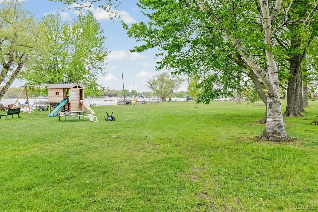 2128 Glenwood Court Norvell Township MI 49230