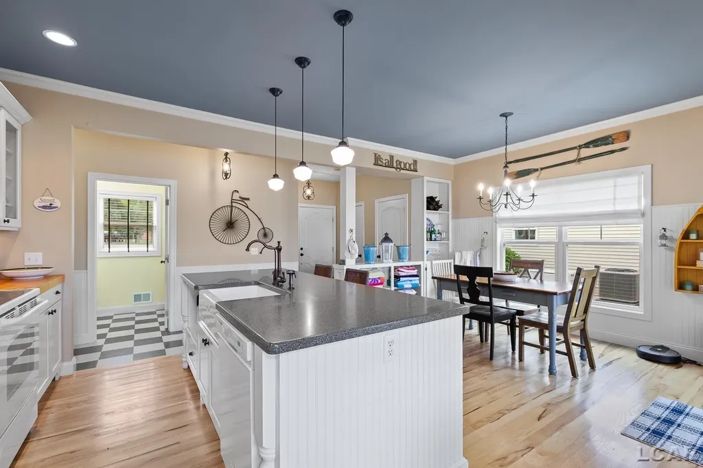 4547 Round Lake Highway Woodstock Township MI 49253