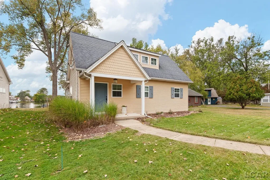 4547 Round Lake Highway Woodstock Township MI 49253