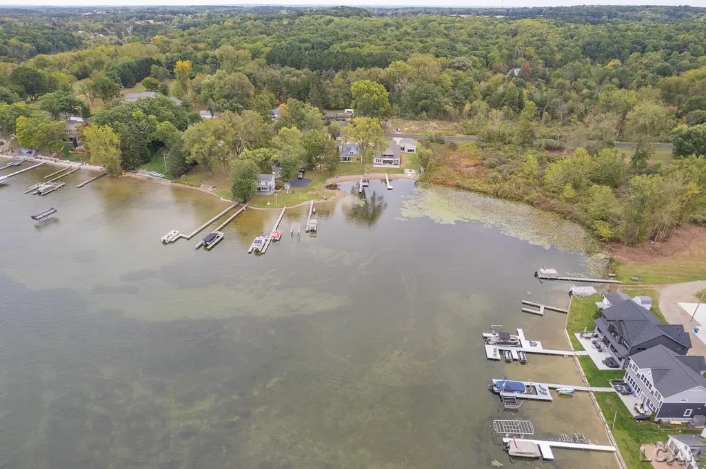 4547 Round Lake Highway Woodstock Township MI 49253